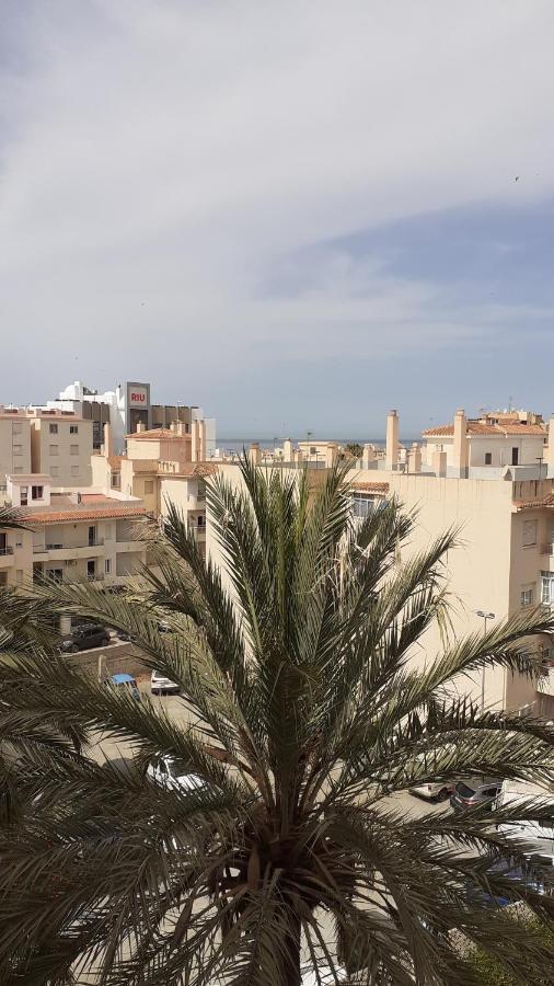 Amplio Piso Al Lado De La Playa En Nerja Apartment Exterior foto