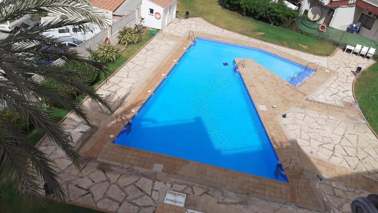 Amplio Piso Al Lado De La Playa En Nerja Apartment Exterior foto