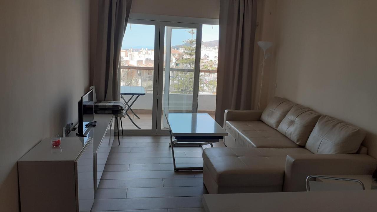 Amplio Piso Al Lado De La Playa En Nerja Apartment Exterior foto